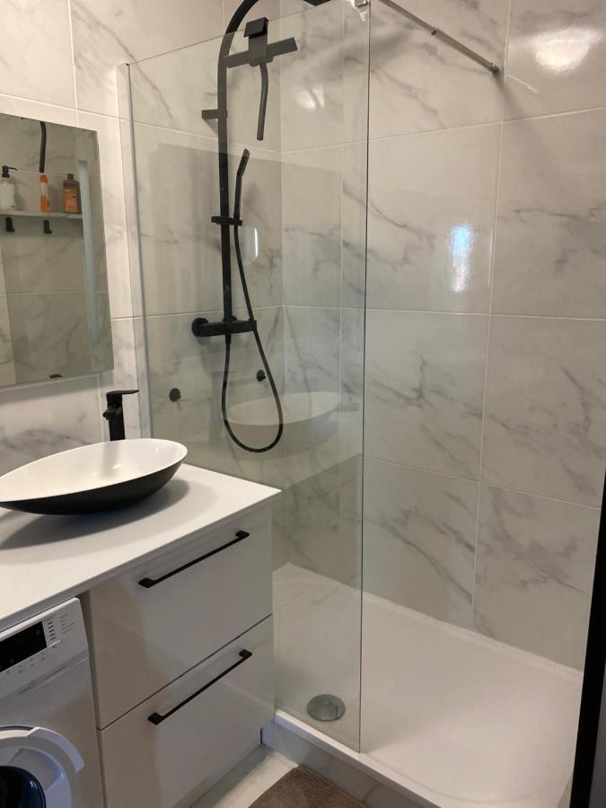Appt T2 Proche Gare De Beziers Impasse Fay Apartment ภายนอก รูปภาพ